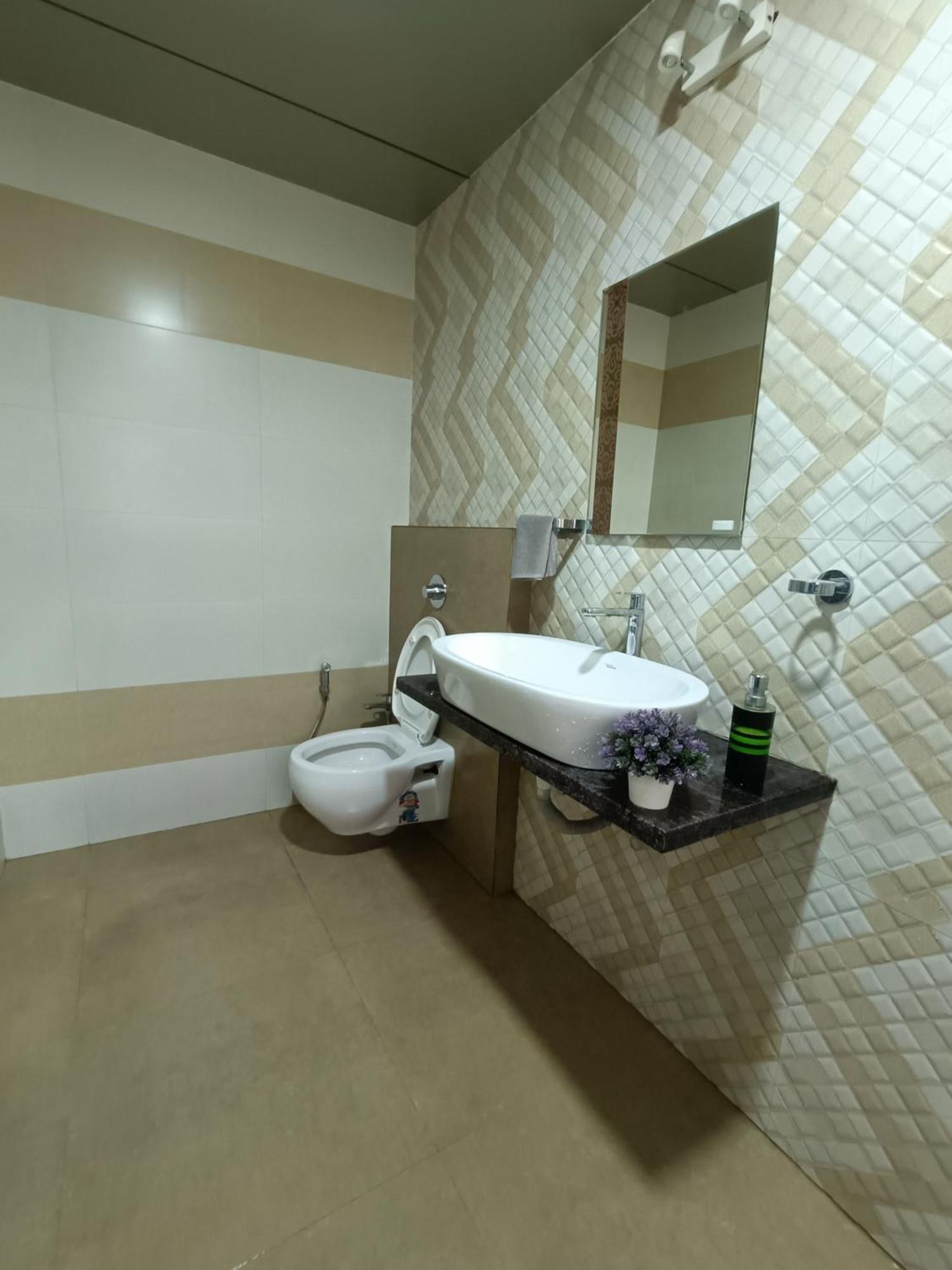 Rain Mist 4Bhk Luxury Villa With Private Pool Lonavala Eksteriør bilde